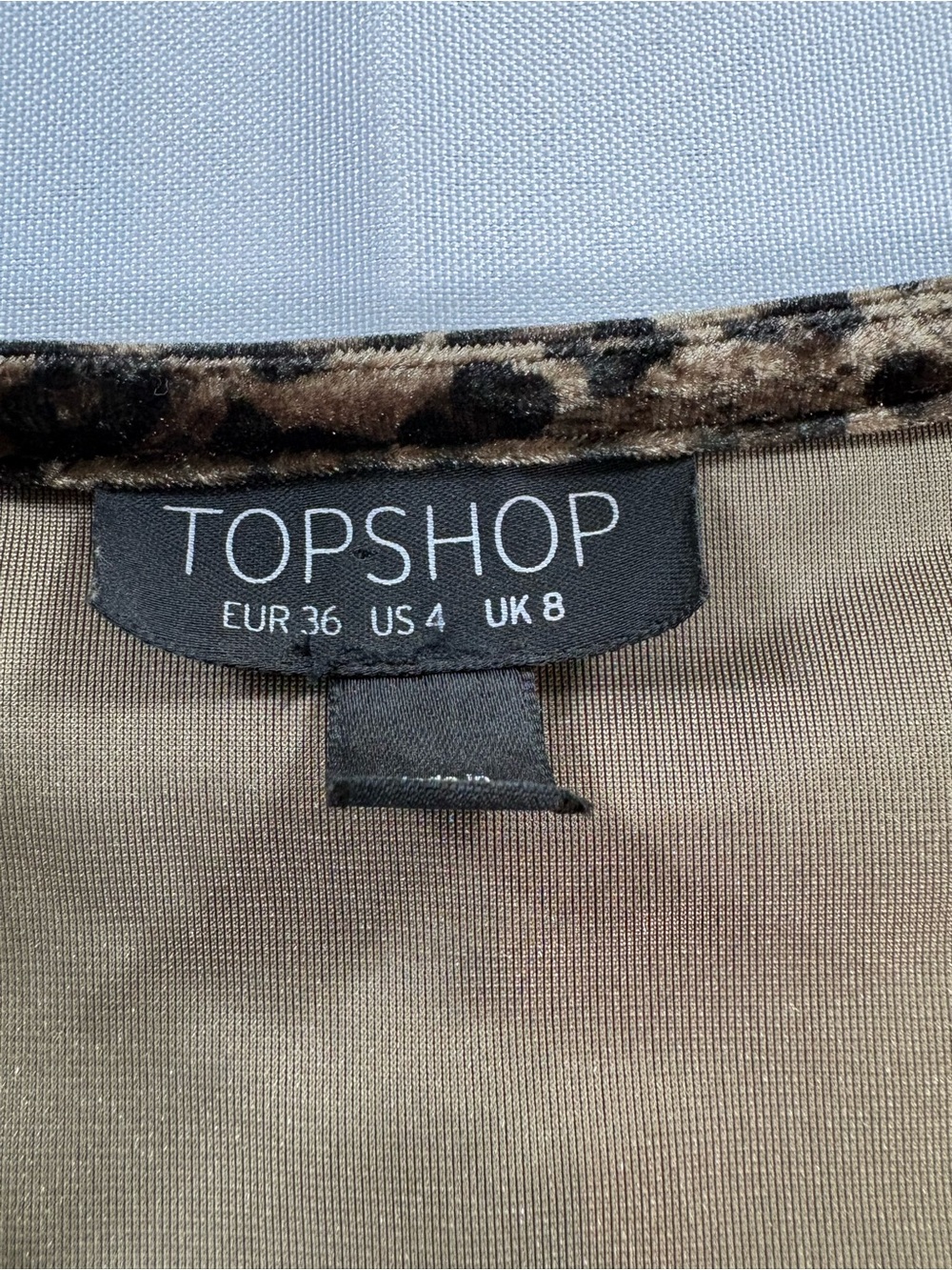 Topshop Leopard Print Velvet Crop Top – Size 4 - Picture 3 of 5